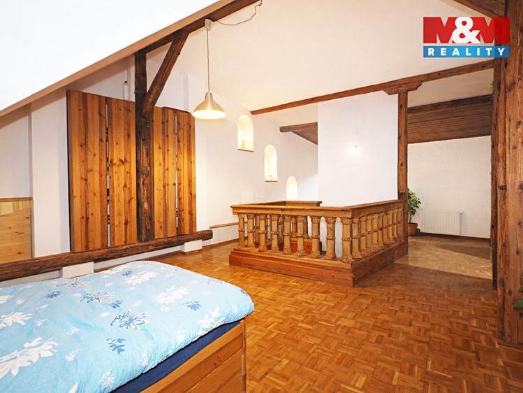Prodej bytu atypické 147 m² - foto 4