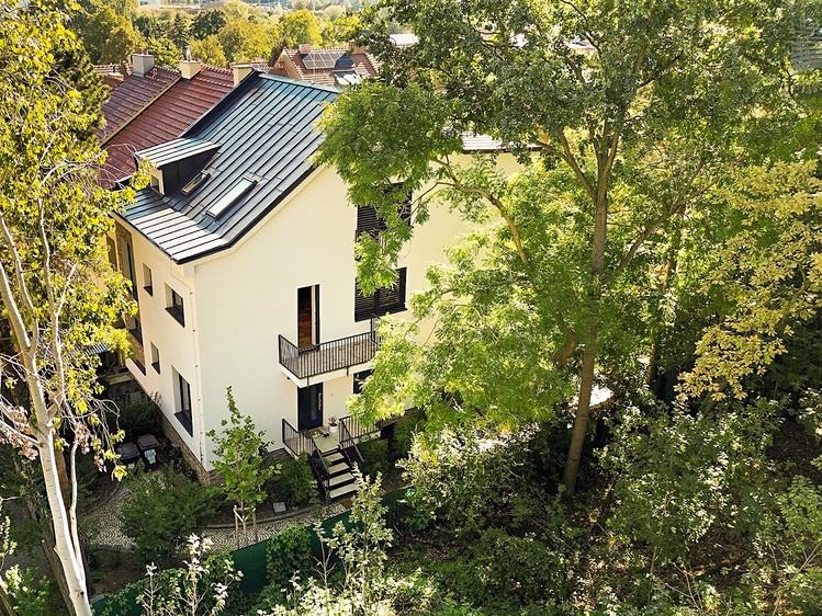 Prodej rodinného domu 287 m², pozemek 582 m² - foto 4