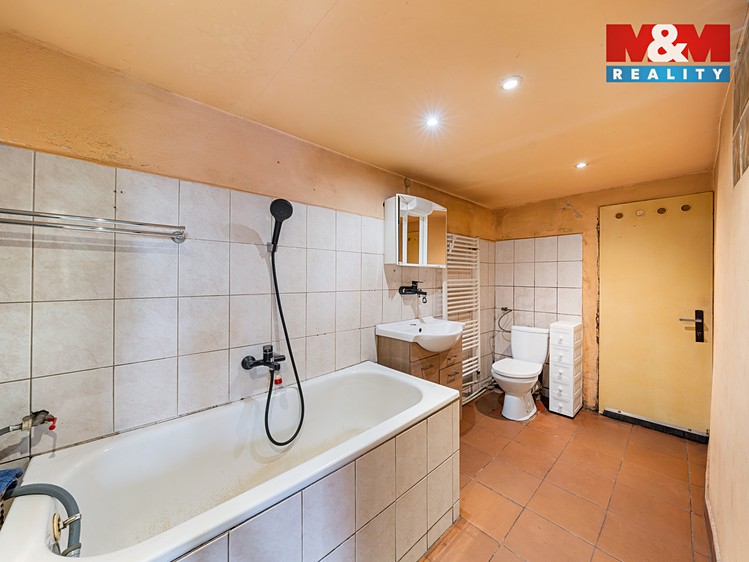 Prodej rodinného domu 80 m², pozemek 1 205 m² - foto 3
