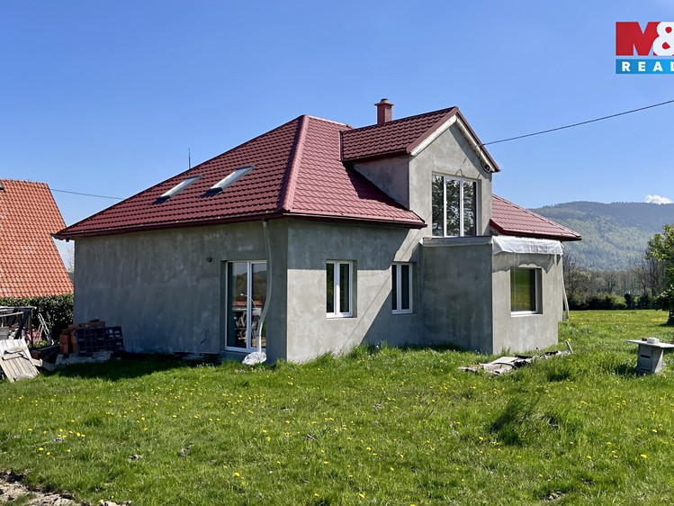 Prodej rodinného domu 232 m², pozemek 1 131 m² - foto 6