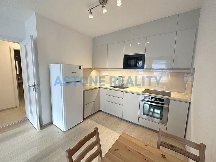 Pronájem bytu 2+kk 55 m² - foto 2