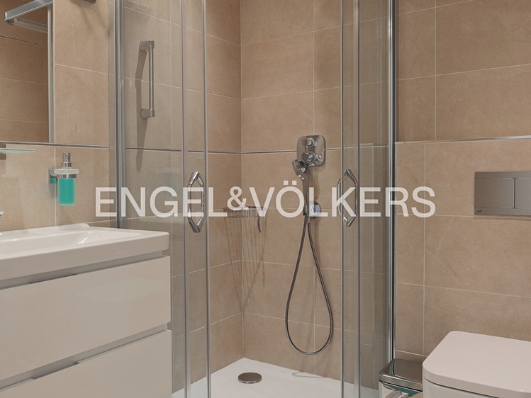Pronájem bytu 4+kk 140 m² - foto 6