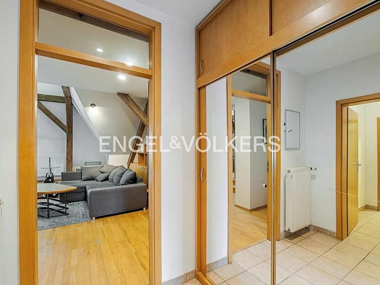 Pronájem bytu 3+1 120 m² (Mezonet) - foto 8