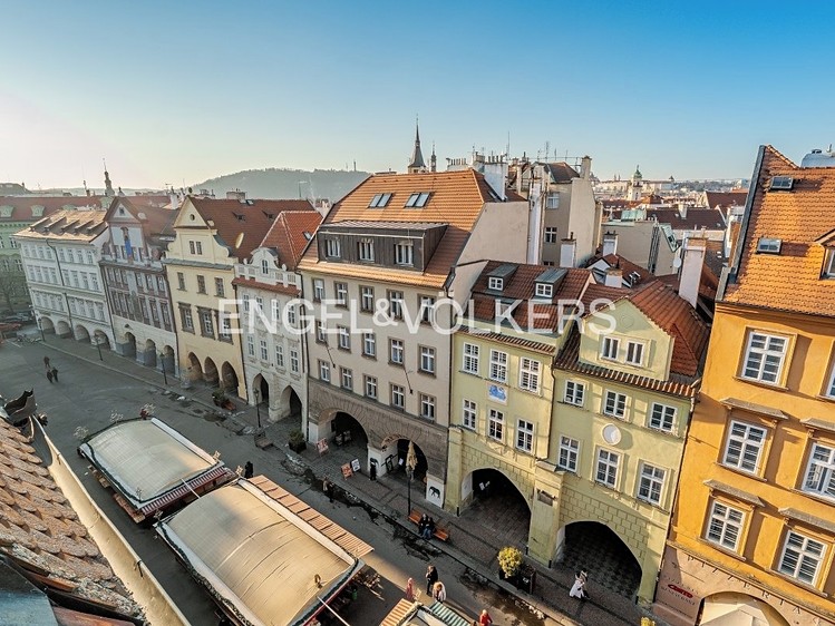 Pronájem bytu 3+1 120 m² (Mezonet) - foto 1
