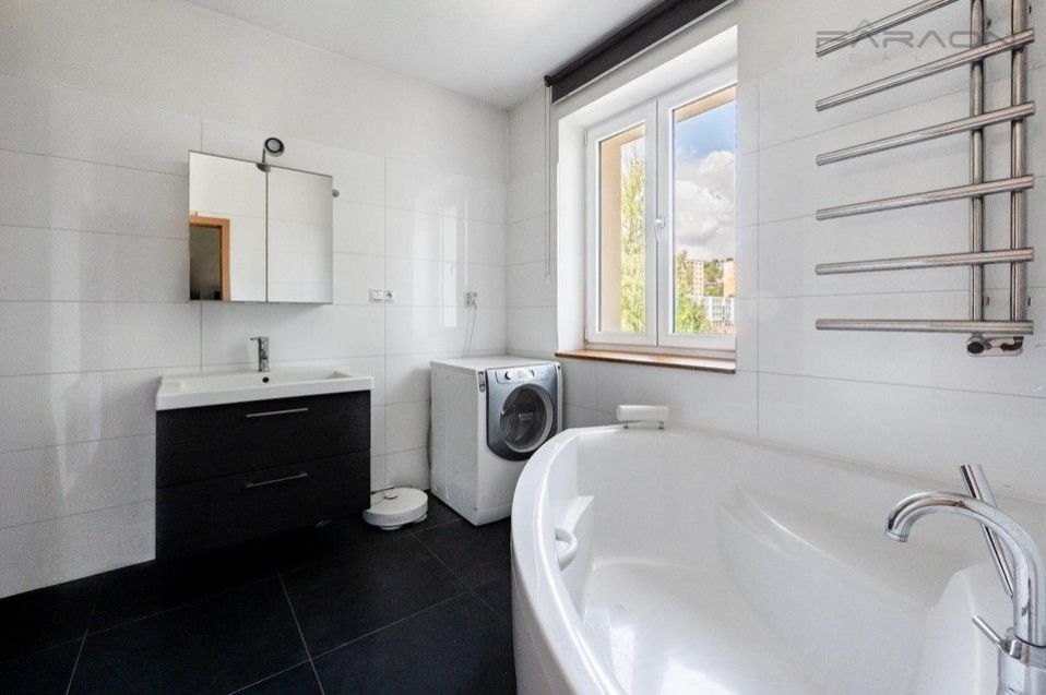 Pronájem bytu 2+kk 92 m² - foto 5
