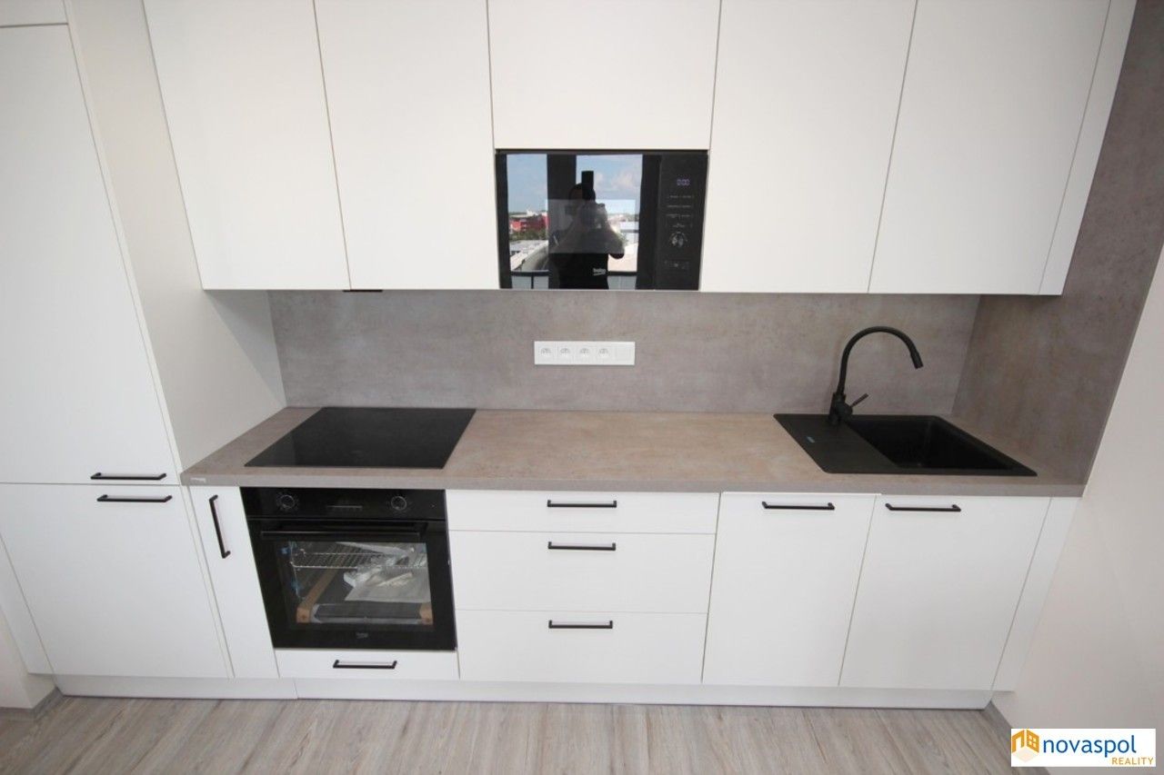 Pronájem bytu 1+kk 30 m² - foto 5