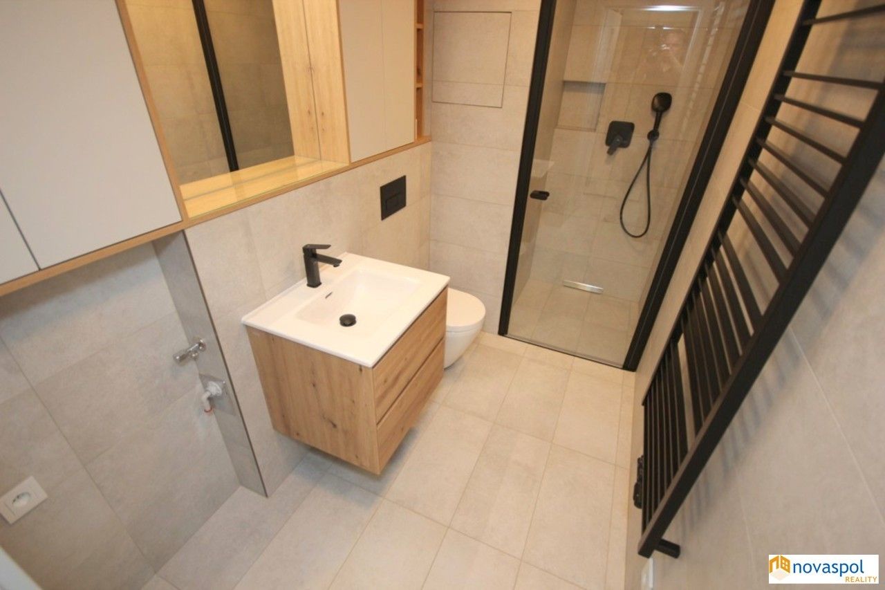 Pronájem bytu 1+kk 30 m² - foto 6