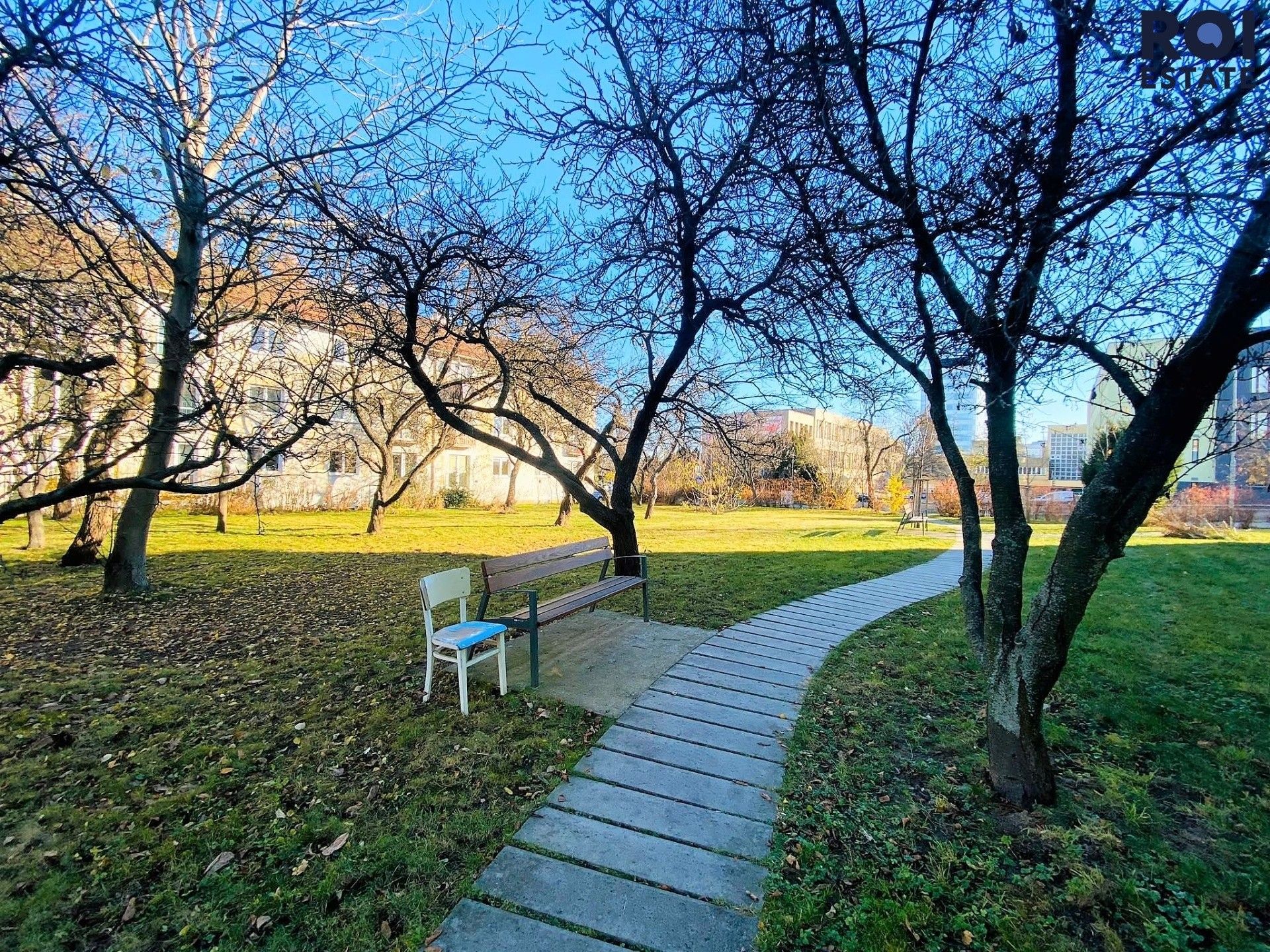 Pronájem bytu 1+kk 27 m² - foto 10