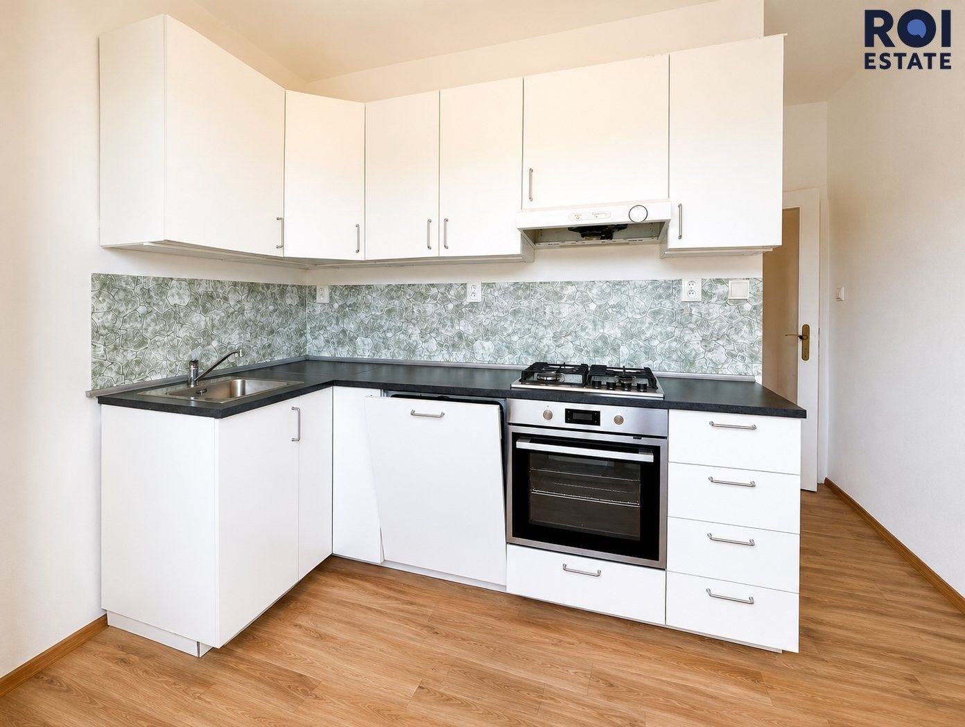 Pronájem bytu 2+1 80 m² - foto 4