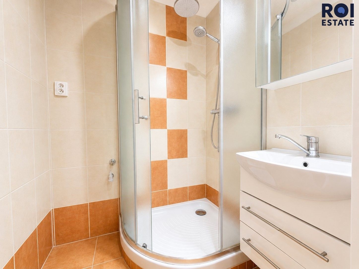 Pronájem bytu 2+1 80 m² - foto 10