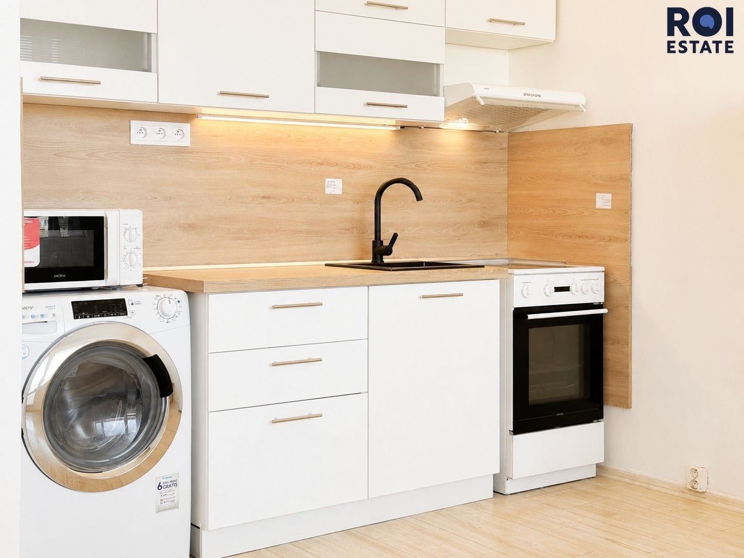 Pronájem bytu 1+kk 30 m² - foto 1
