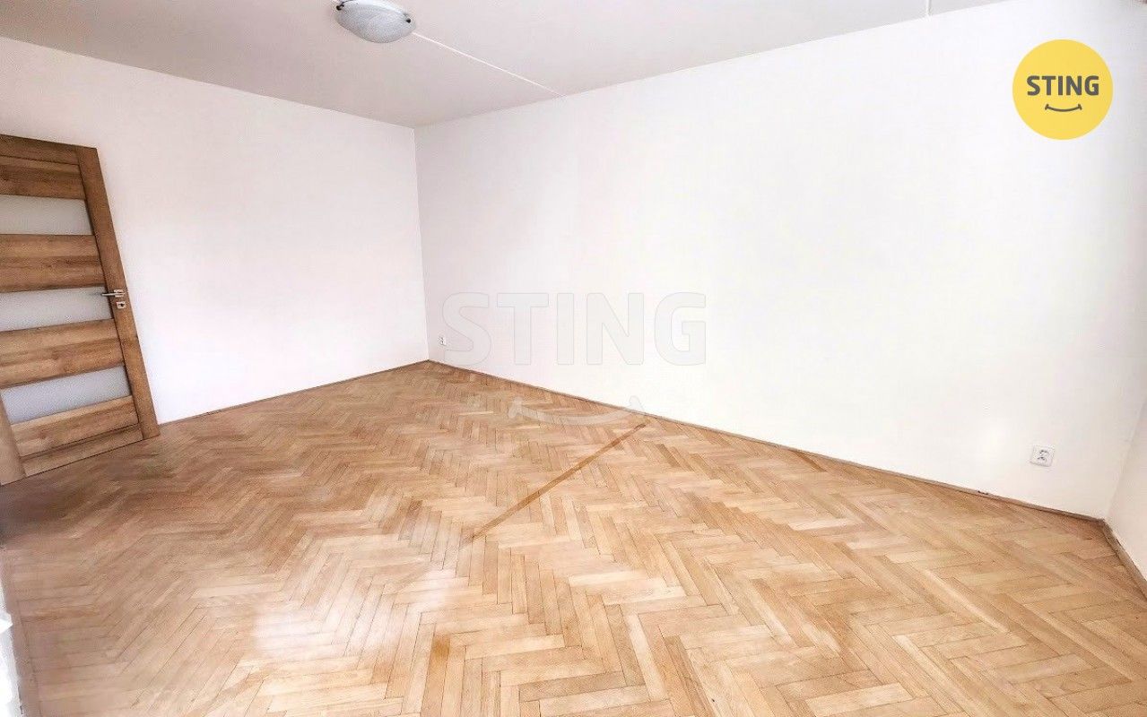 Pronájem bytu 1+1 39 m² - foto 3