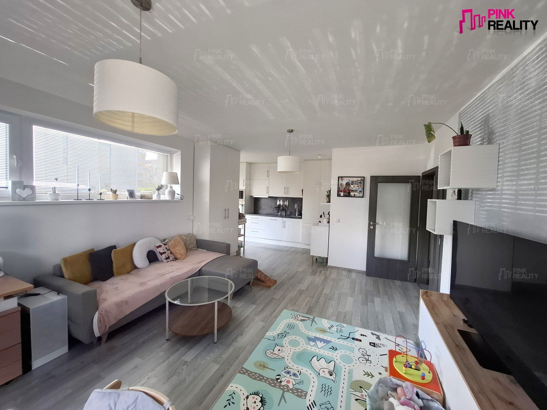 Pronájem bytu 2+kk 63 m² - foto 3