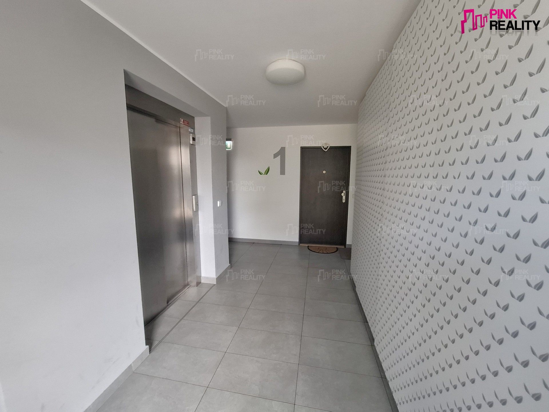 Pronájem bytu 2+kk 63 m² - foto 8