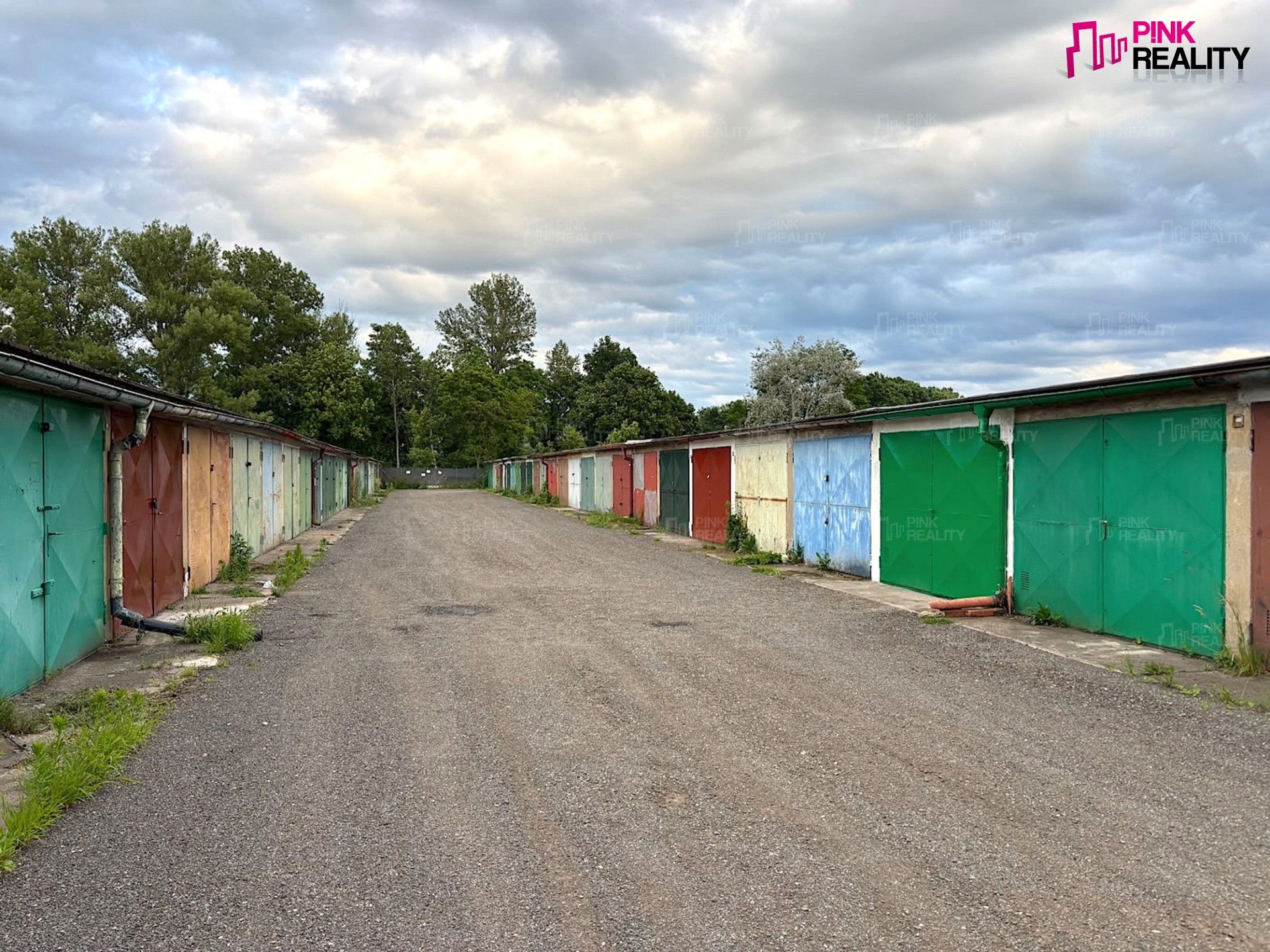Prodej nemovitosti 16 m² - foto 1