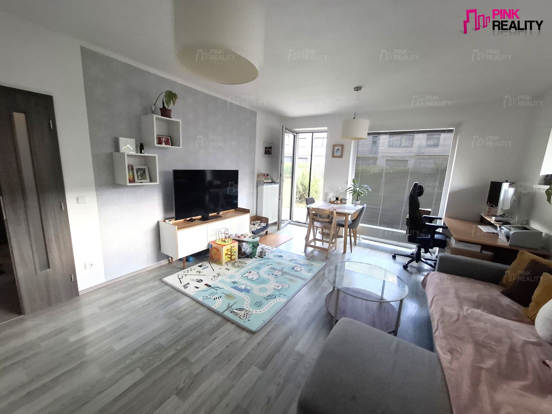 Pronájem bytu 2+kk 63 m² - foto 4