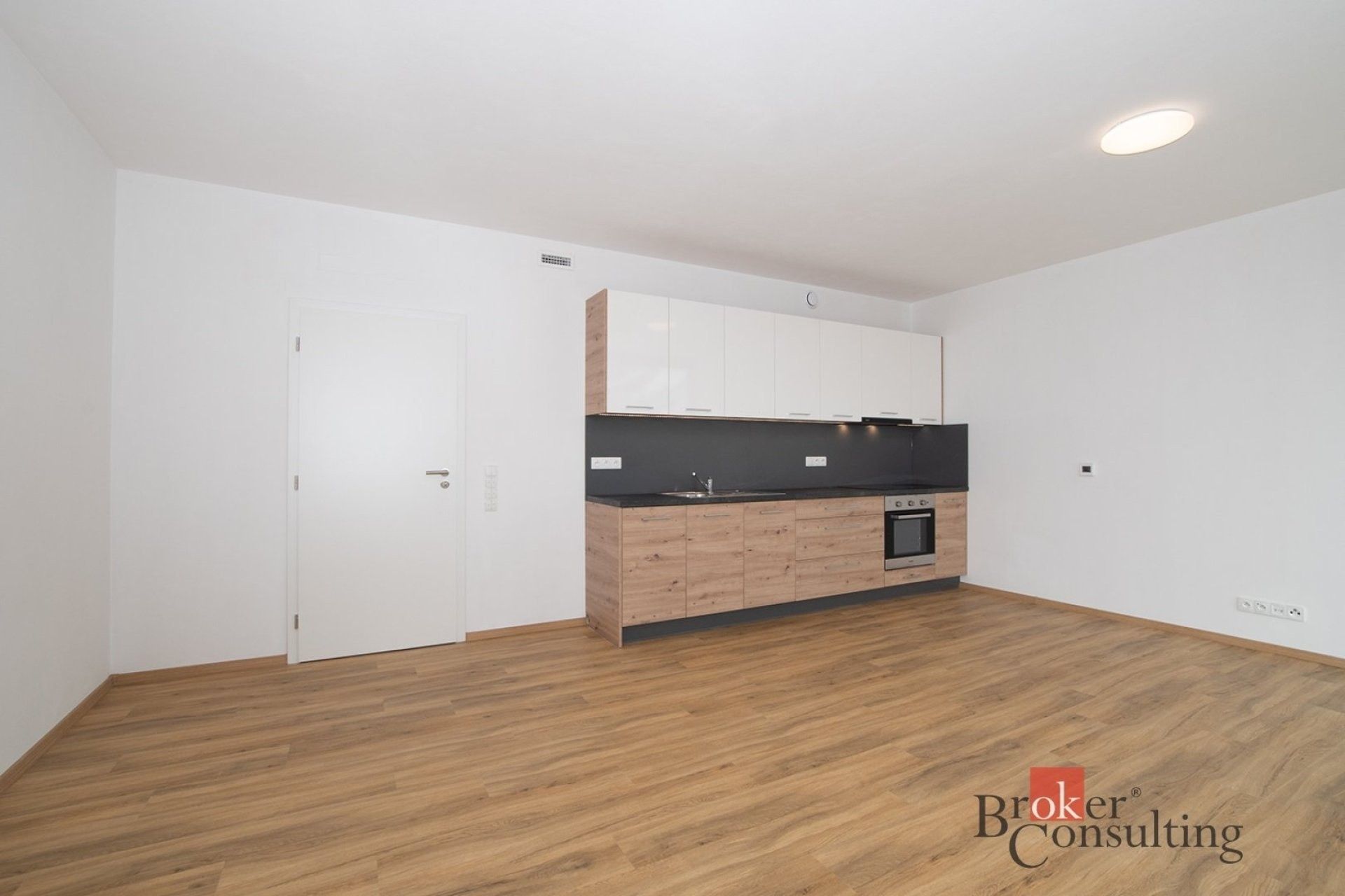 Pronájem bytu 1+kk 37 m² - foto 4
