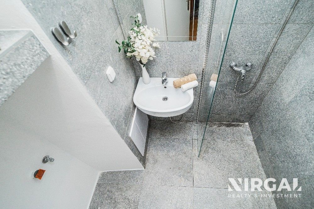 Pronájem bytu 2+kk 33 m² - foto 5