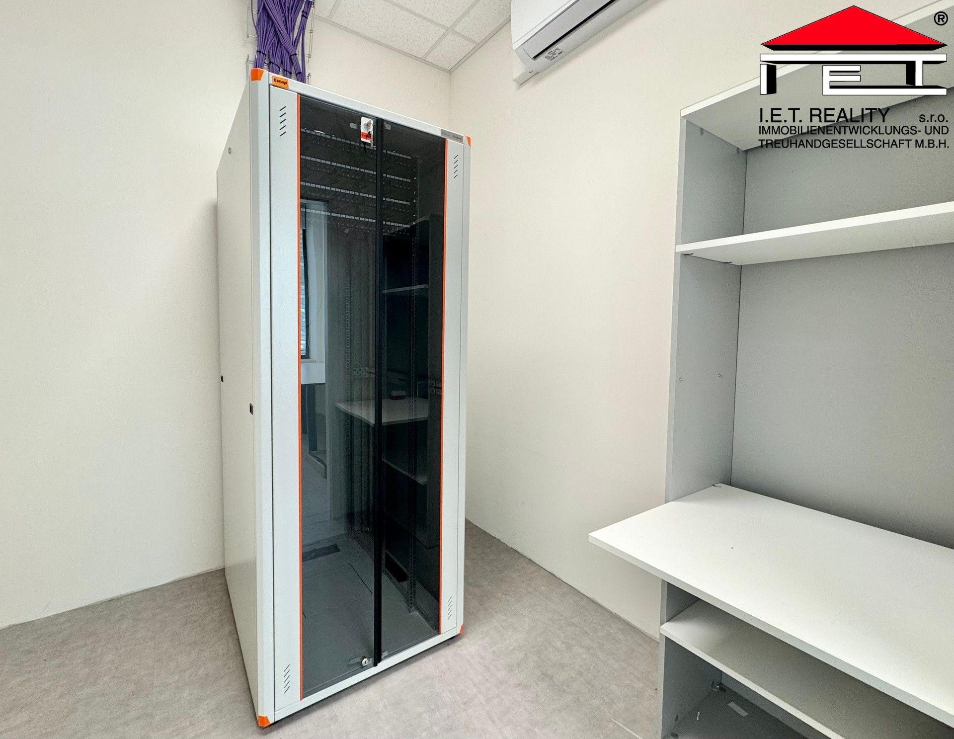 Pronájem komerčního prostoru 342 m² - foto 15