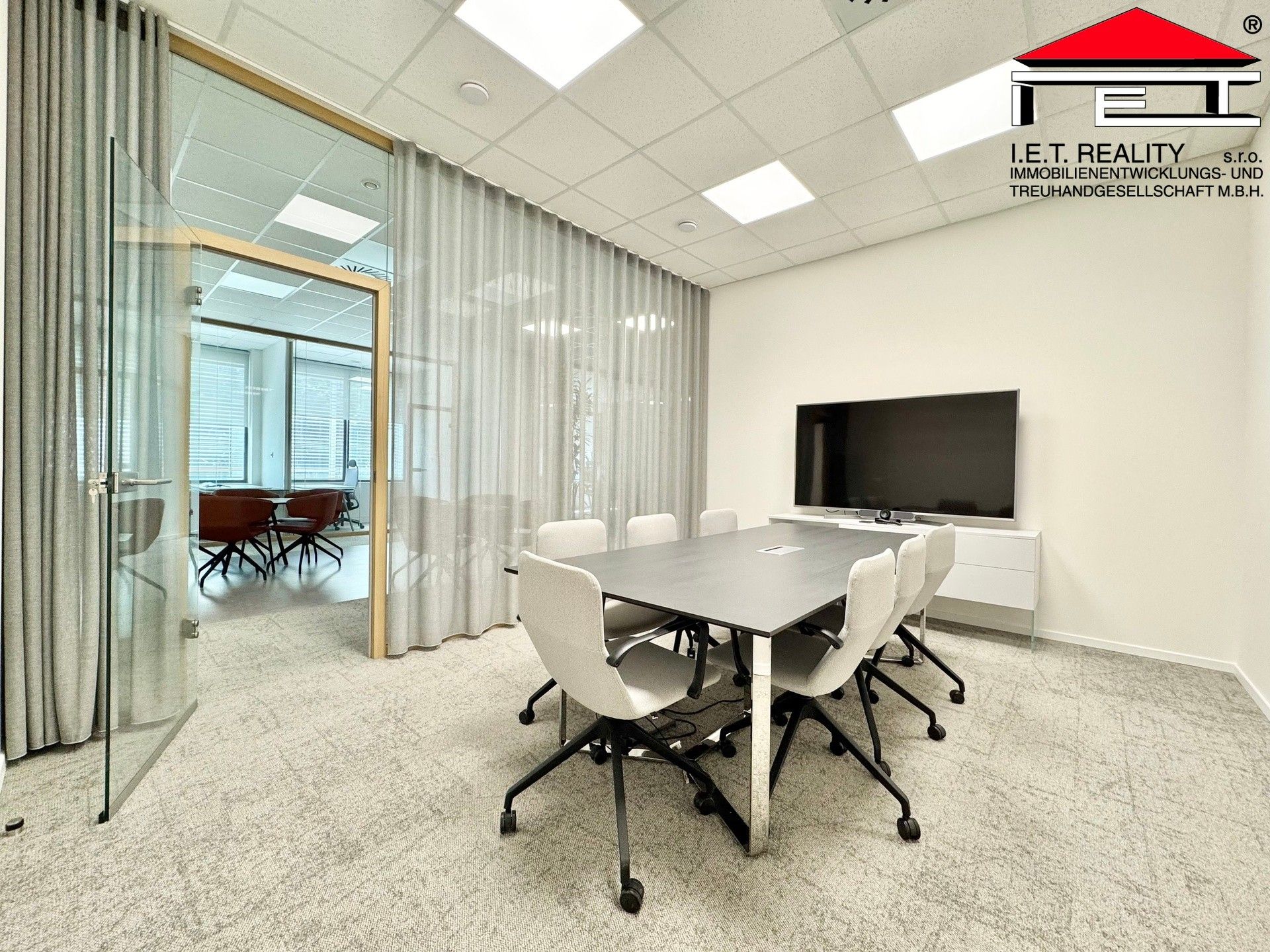 Pronájem komerčního prostoru 342 m² - foto 11