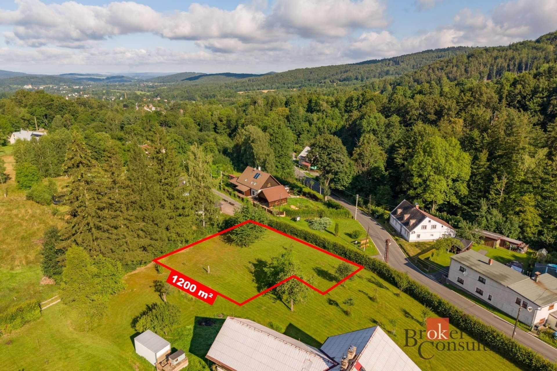 Prodej pozemku 1200 m² - foto 1