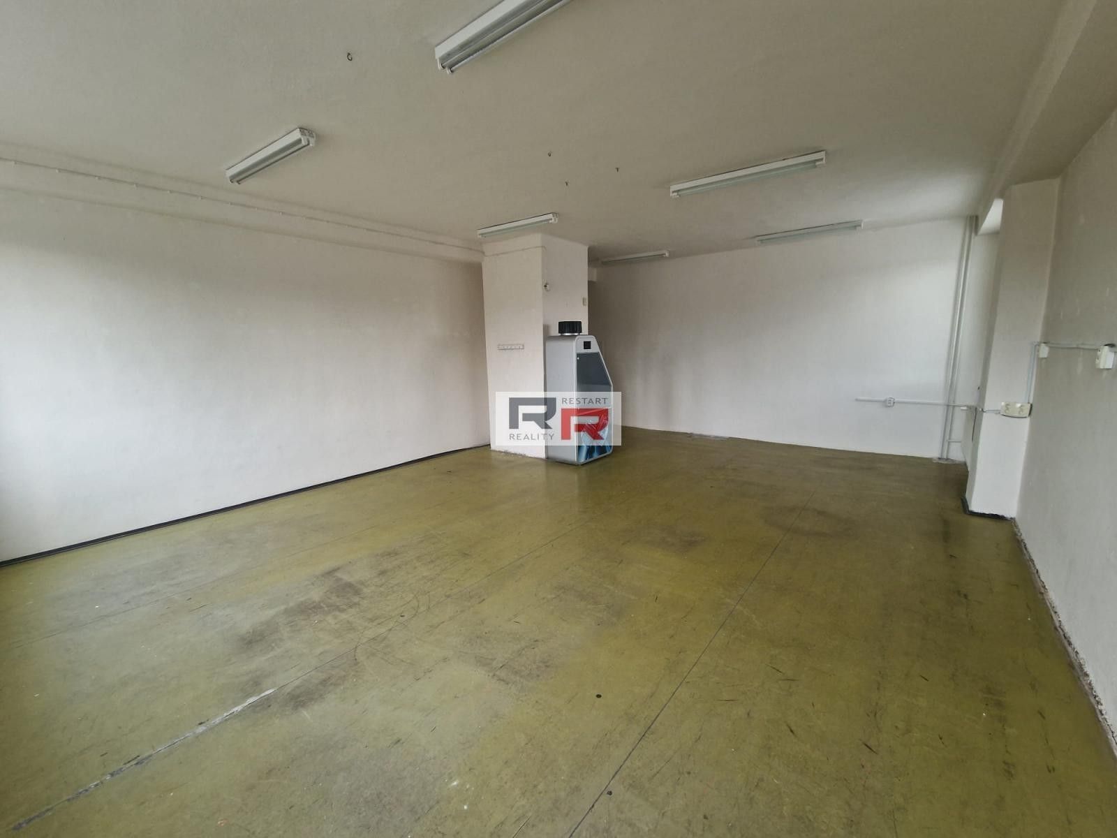 Pronájem komerčního prostoru 483 m² - foto 16