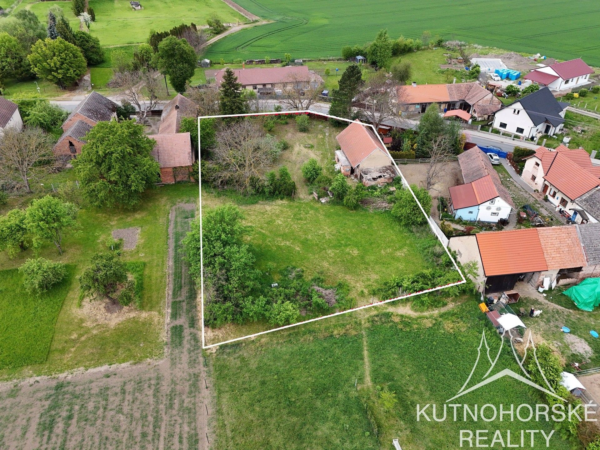 Prodej pozemku 2658 m² - foto 3