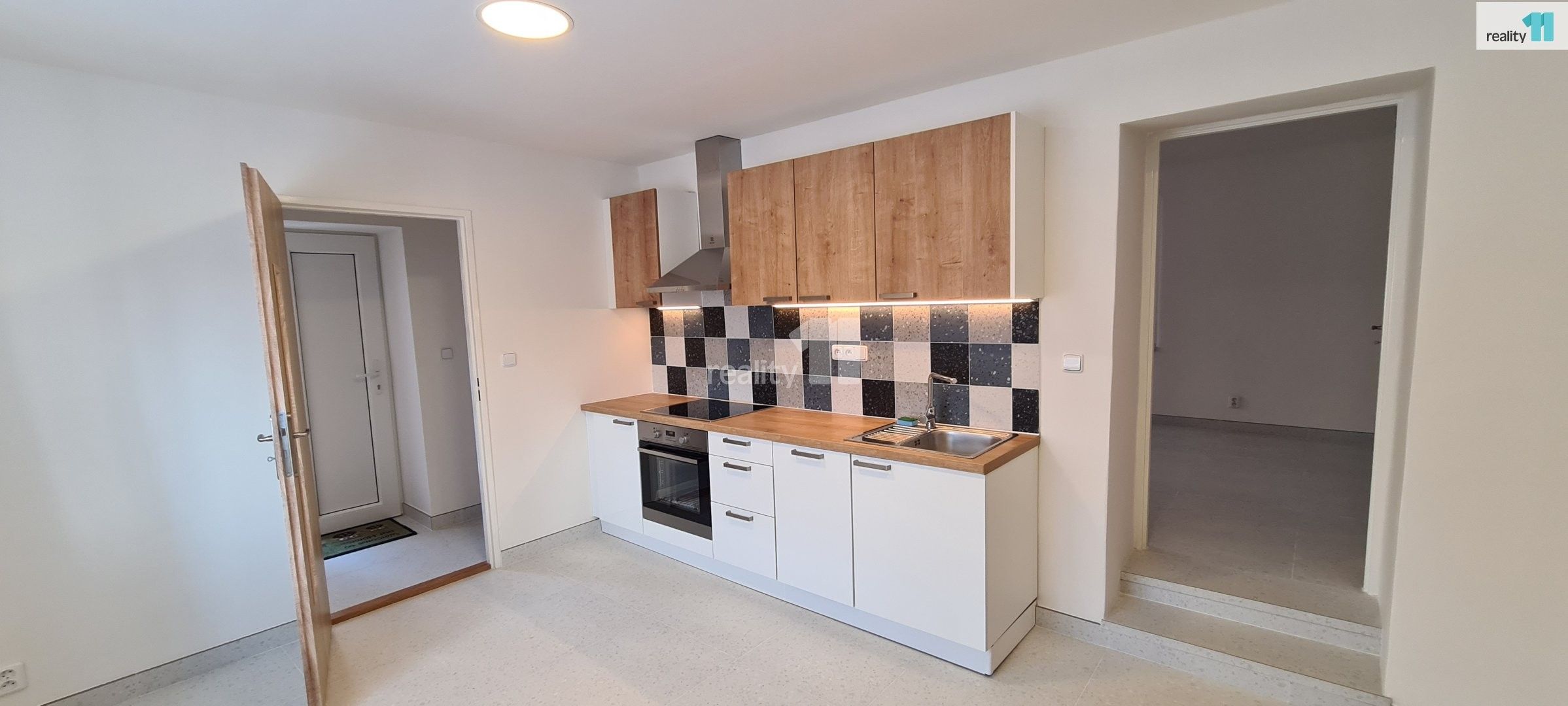 Pronájem bytu 2+1 60 m² - foto 4