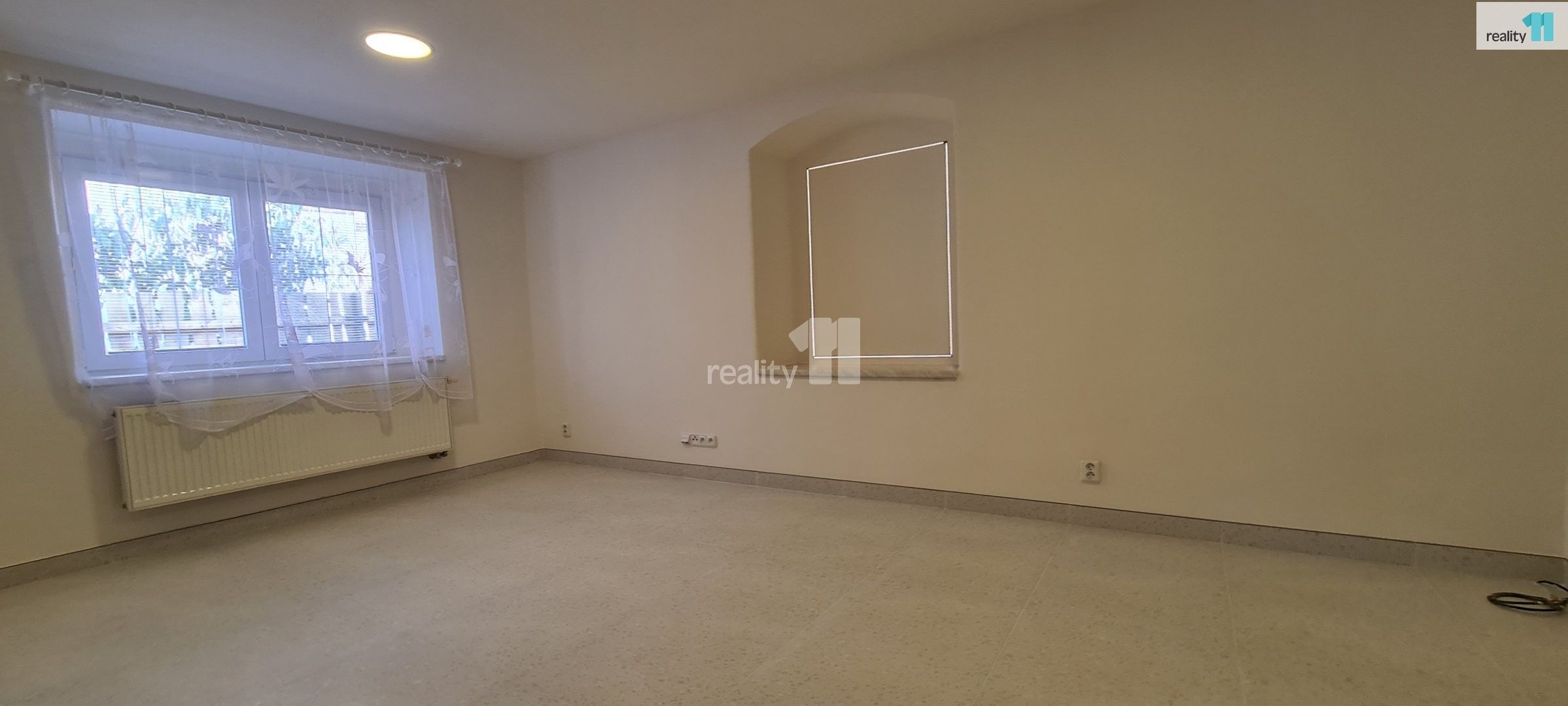 Pronájem bytu 2+1 60 m² - foto 3