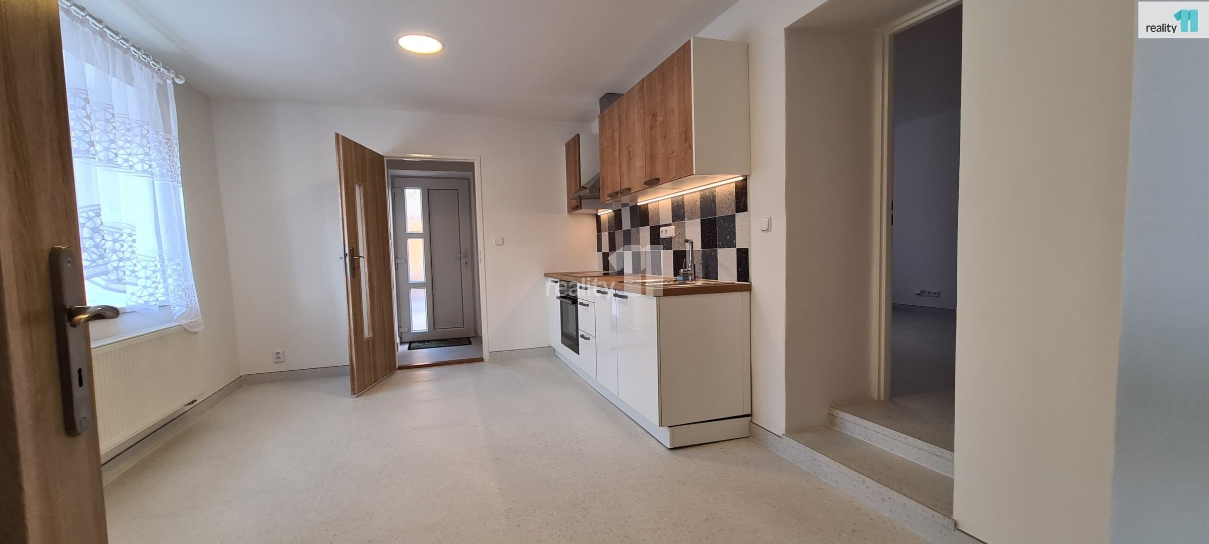 Pronájem bytu 2+1 60 m² - foto 5