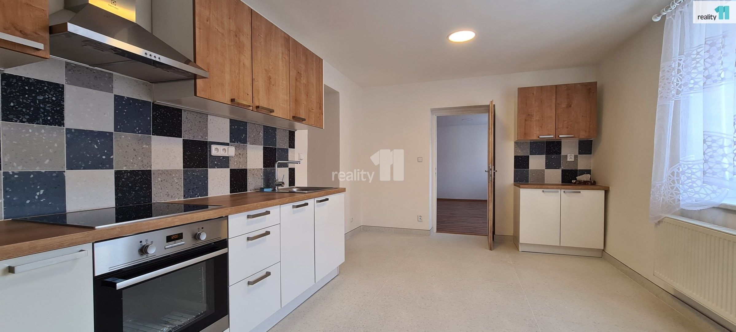 Pronájem bytu 2+1 60 m² - foto 6