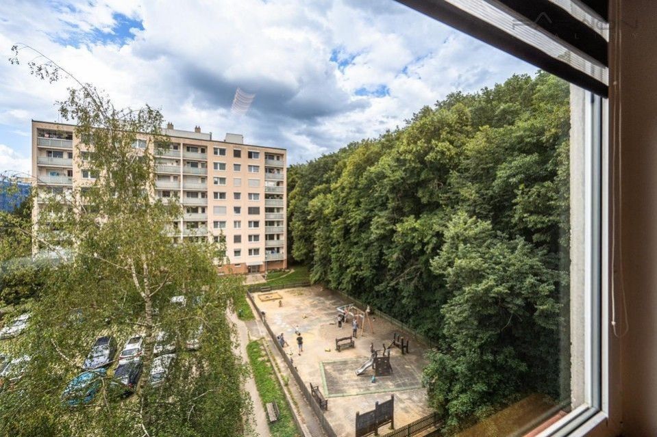 Pronájem bytu 3+1 74 m² - foto 3