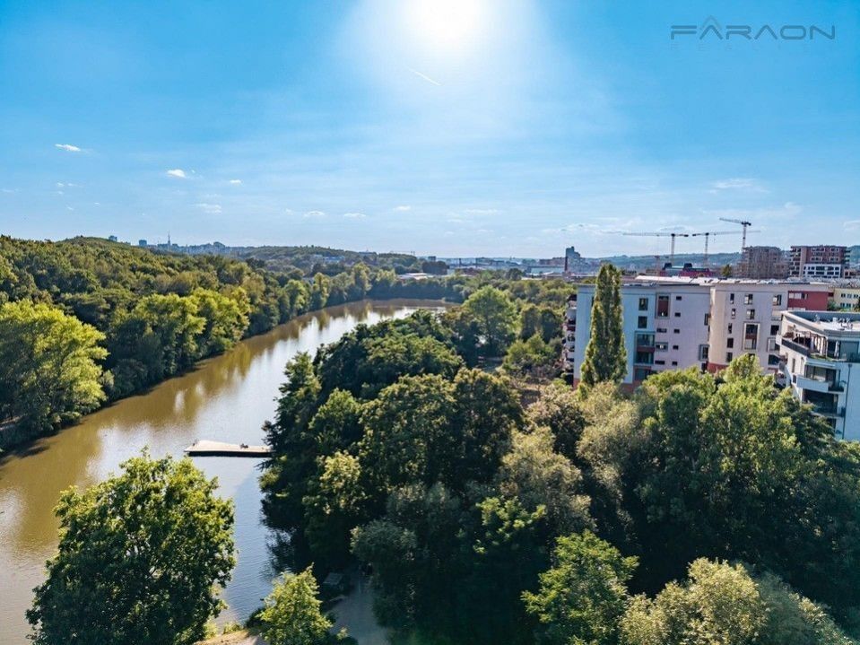 Pronájem bytu 2+kk 50 m² - foto 24
