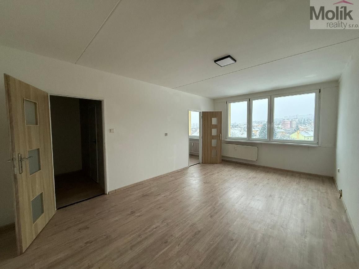 Pronájem bytu 1+1 34 m² - foto 4