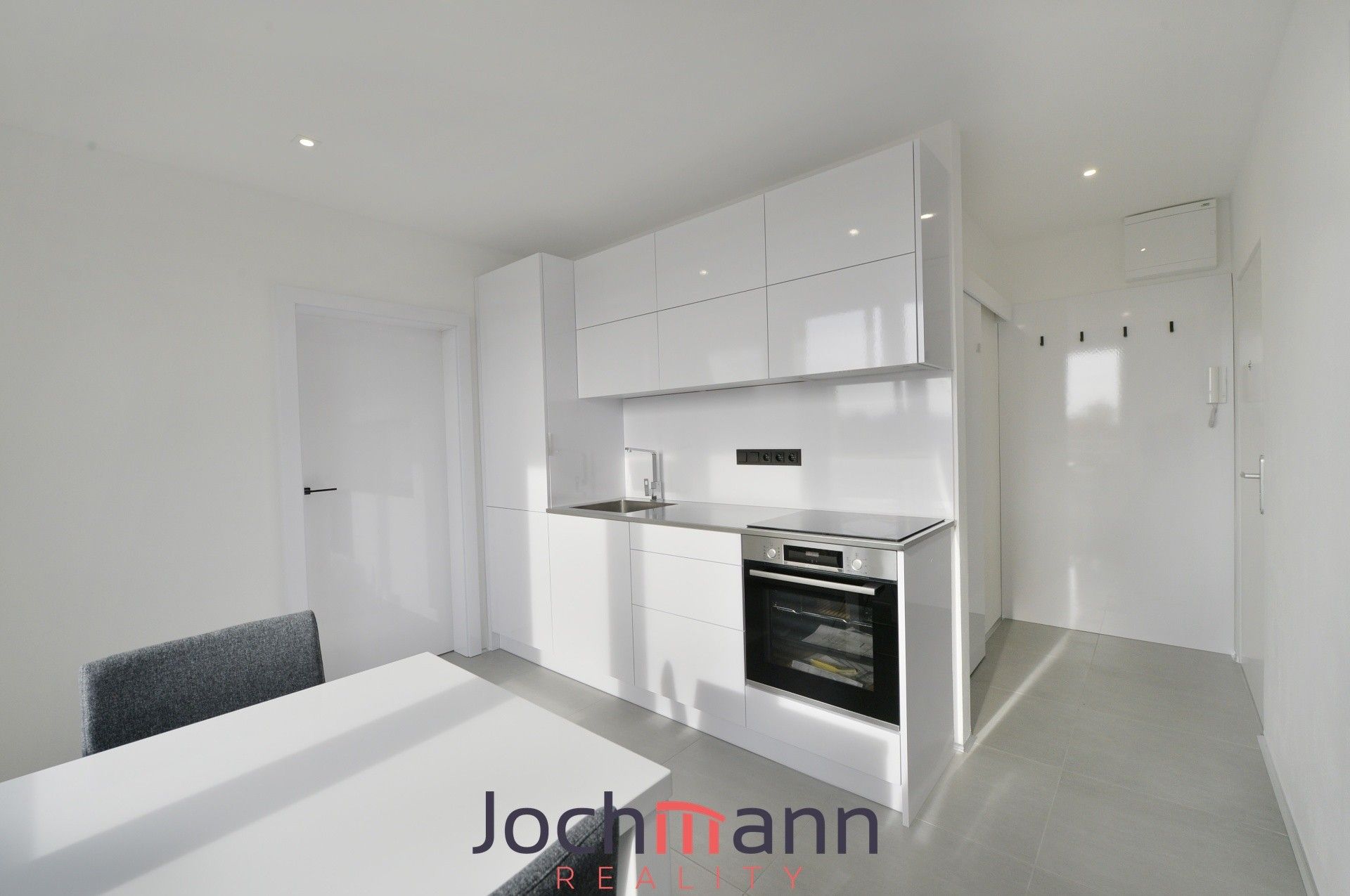 Pronájem bytu 2+1 45 m² - foto 2