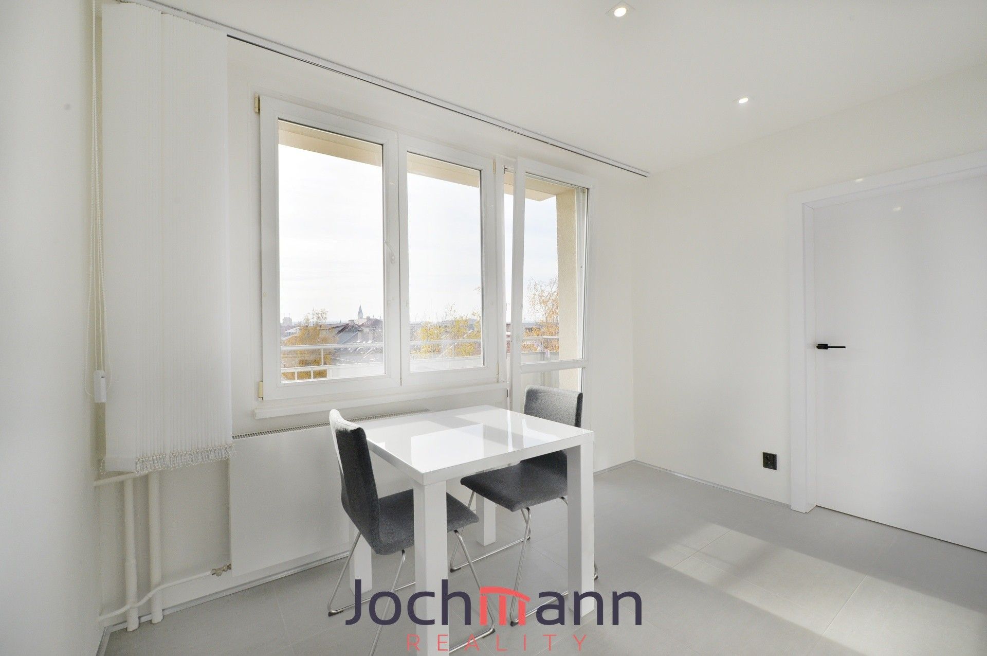 Pronájem bytu 2+1 45 m² - foto 3