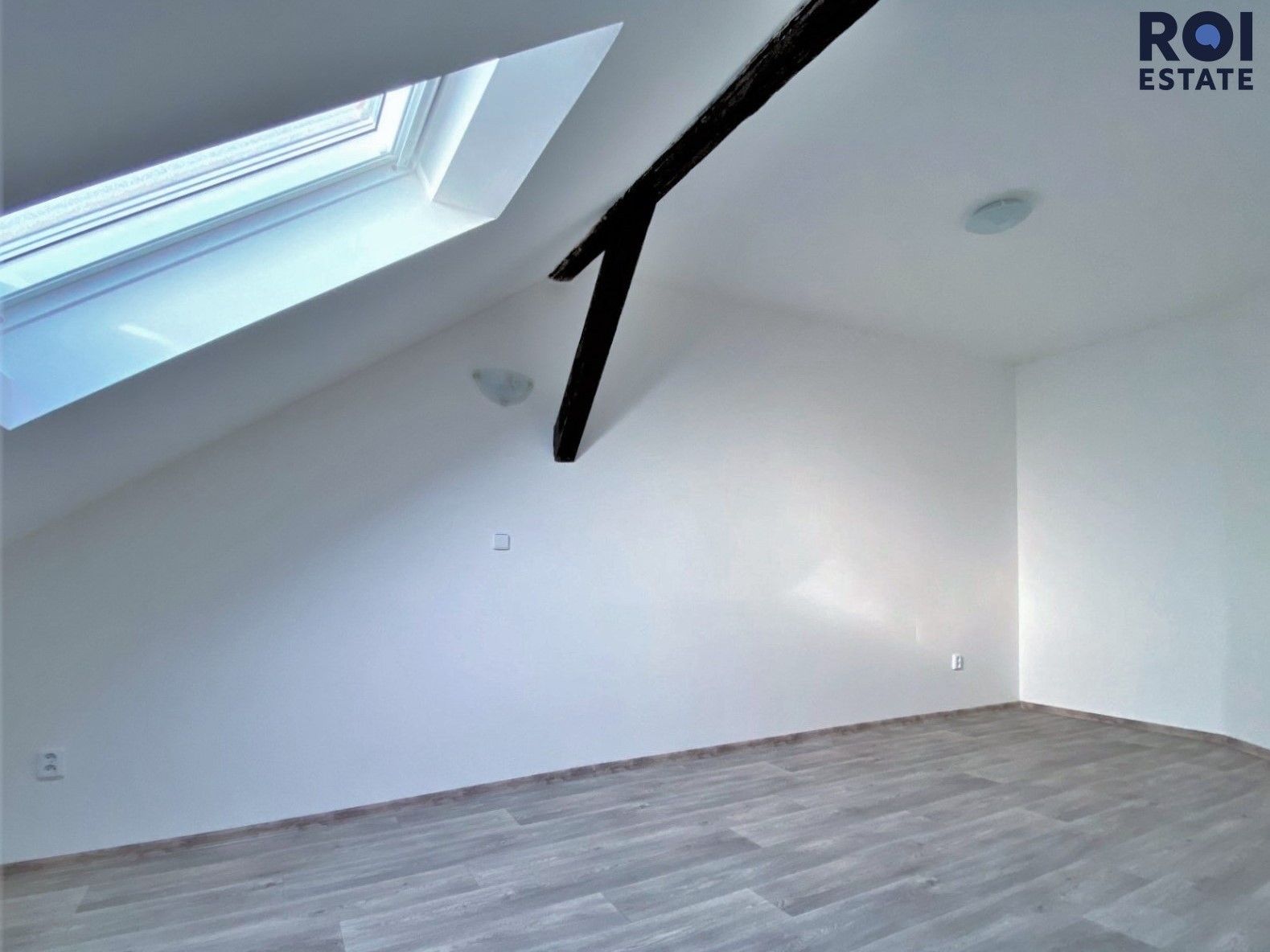 Pronájem bytu 3+1 60 m² - foto 4