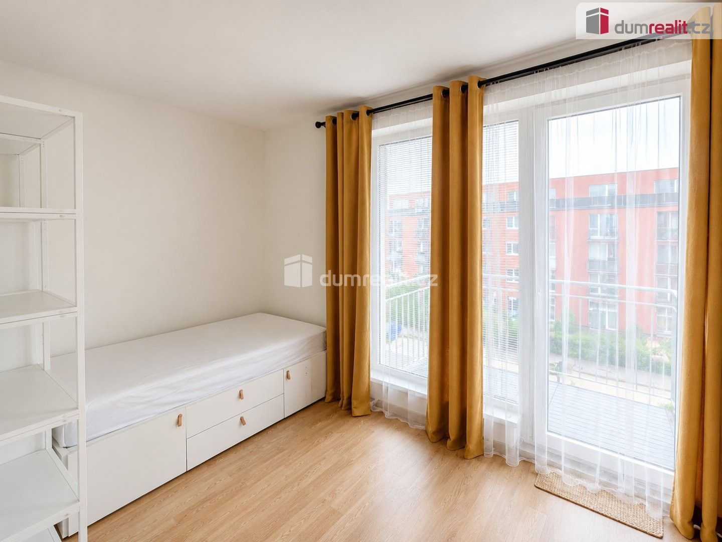 Pronájem bytu 1+kk 37 m² - foto 3