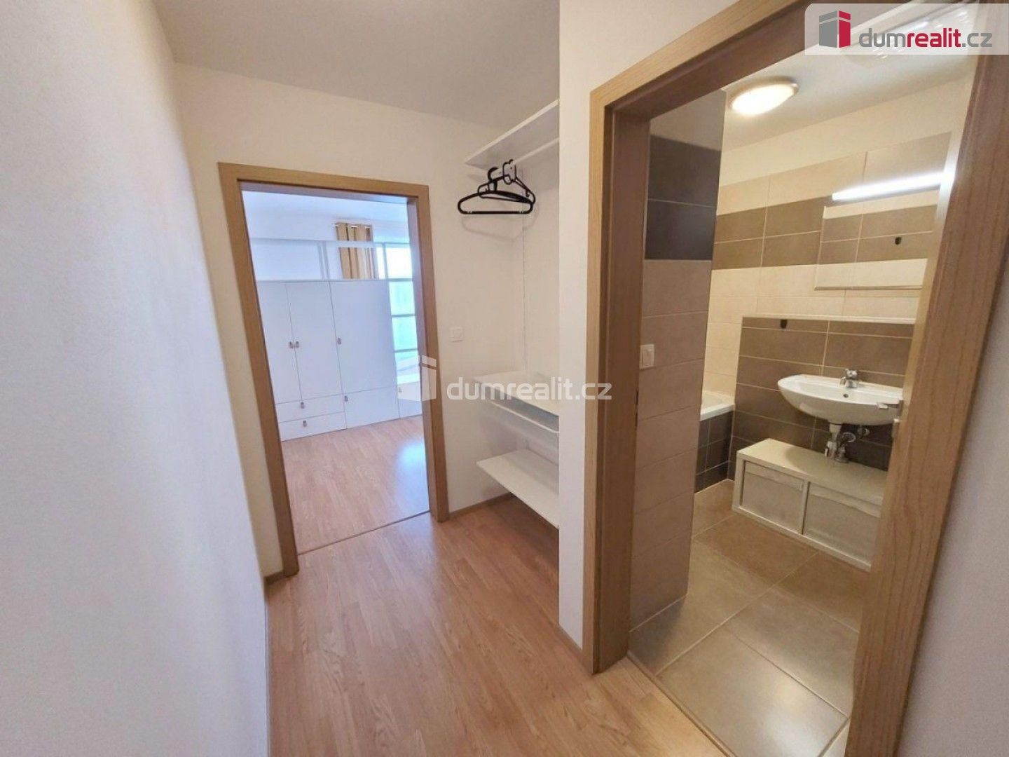Pronájem bytu 1+kk 37 m² - foto 12