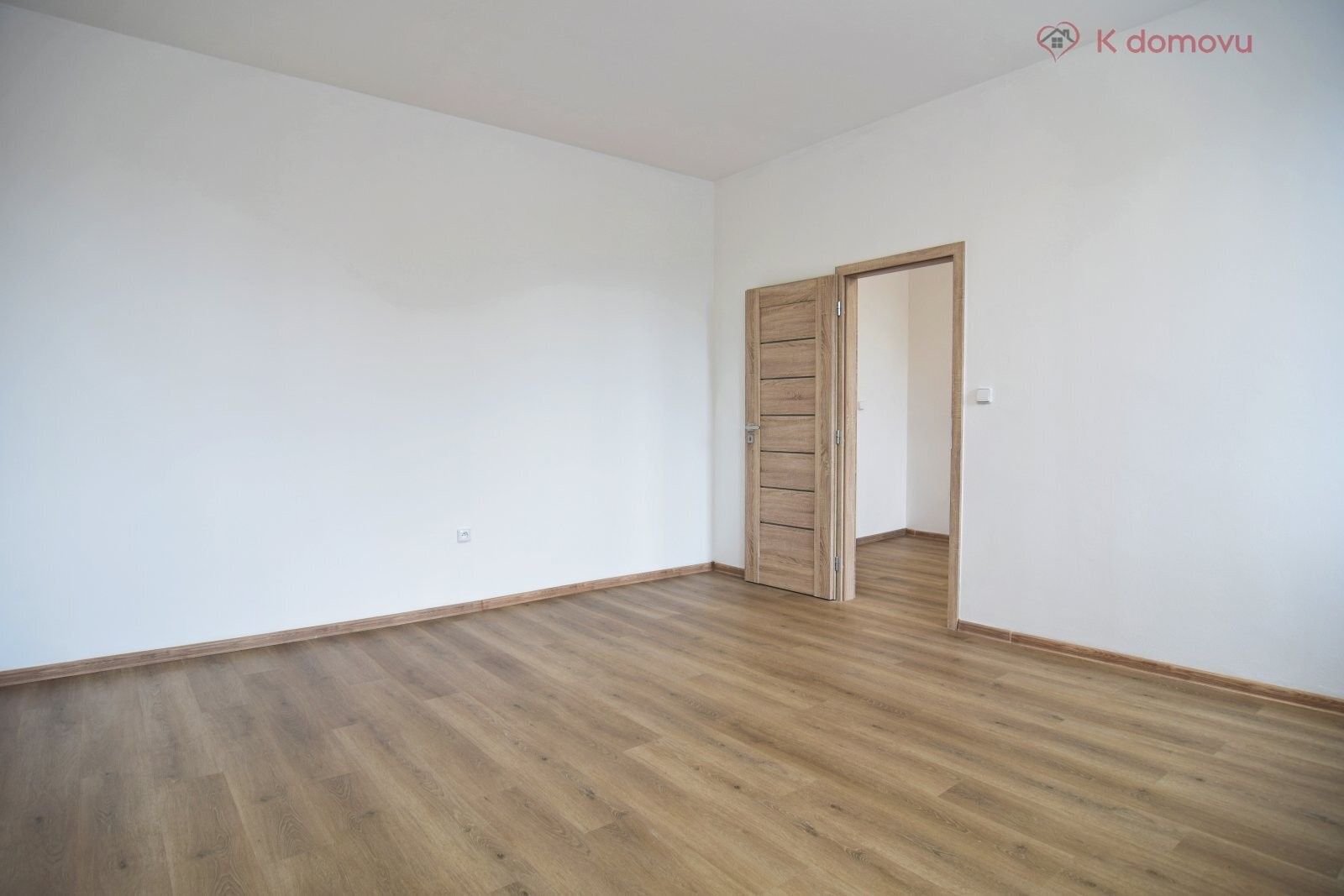 Pronájem bytu 2+1 57 m² - foto 9