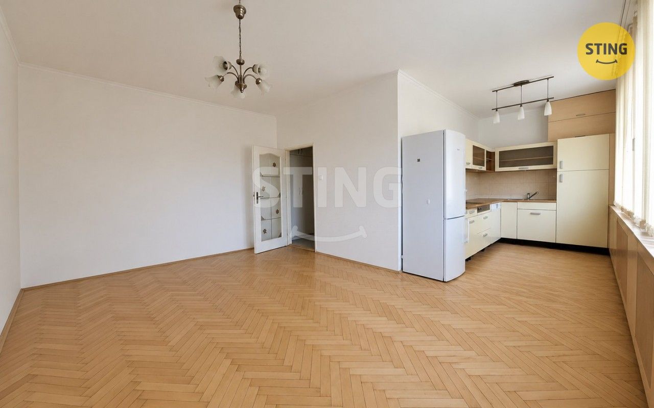 Pronájem bytu 2+kk 56 m² - foto 2