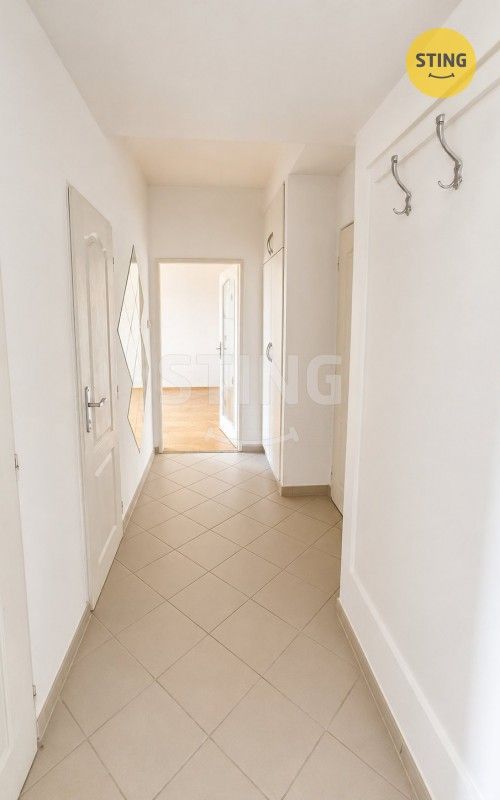 Pronájem bytu 2+kk 56 m² - foto 3