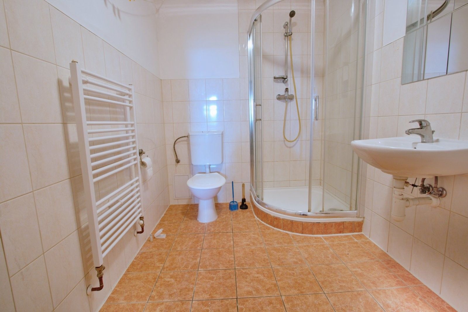 Pronájem bytu 3+1 75 m² - foto 3