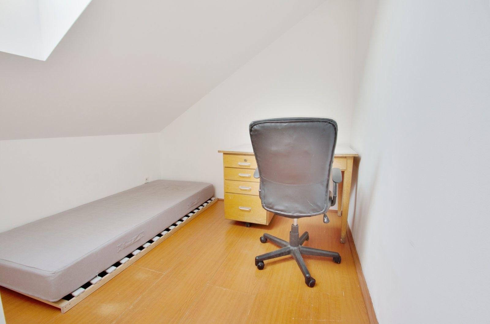 Pronájem bytu 3+1 75 m² - foto 4