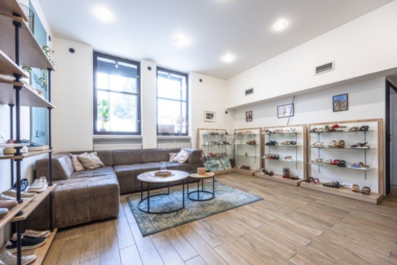 Pronájem komerčního prostoru 120 m² - foto 2