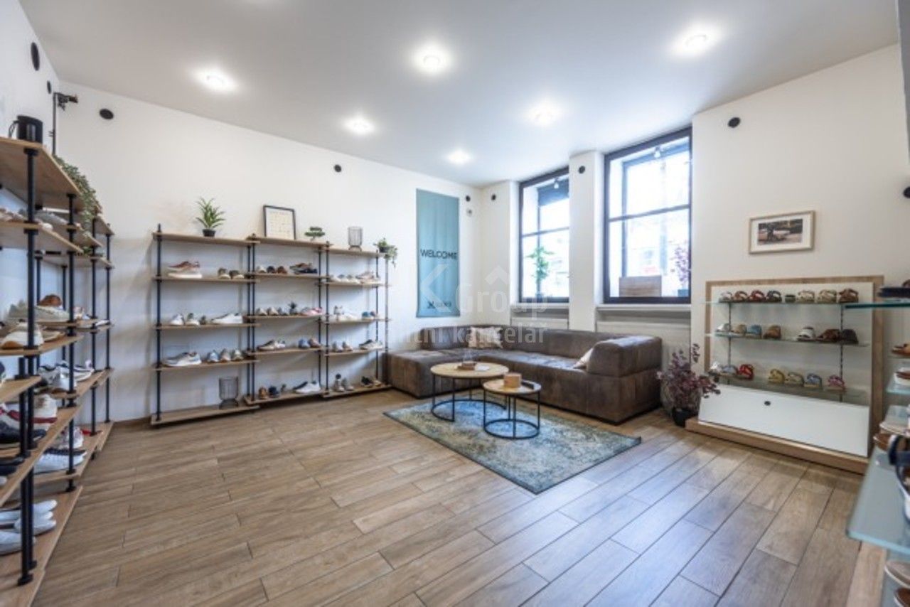 Pronájem komerčního prostoru 120 m² - foto 1
