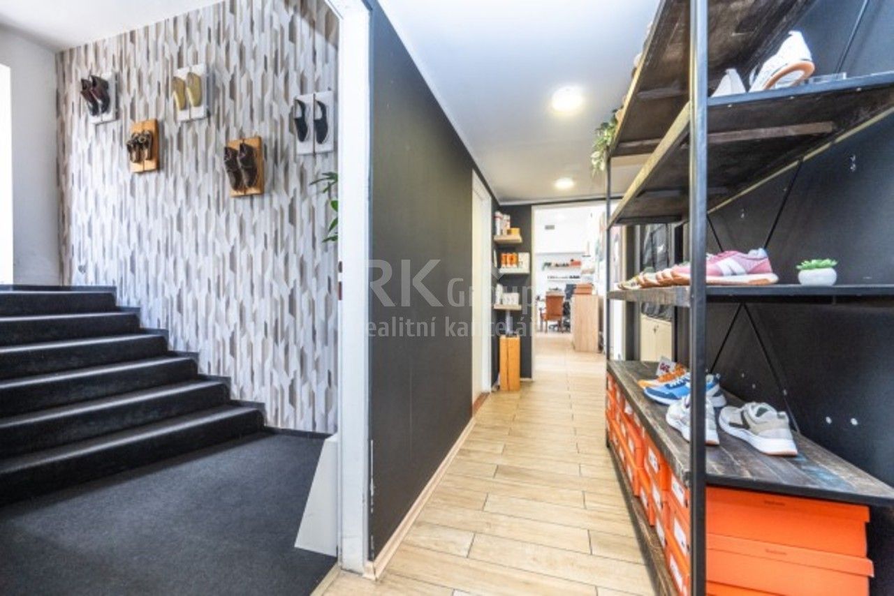Pronájem komerčního prostoru 120 m² - foto 12