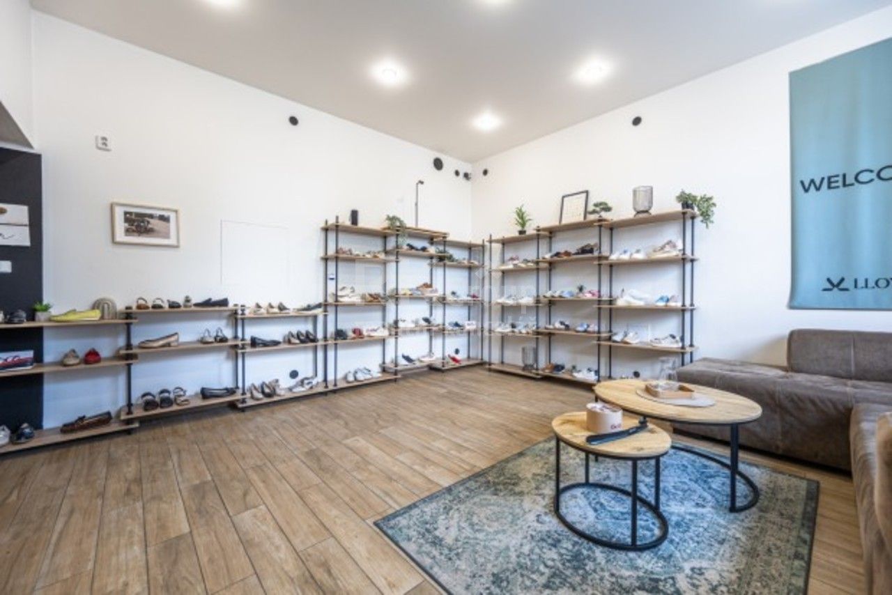 Pronájem komerčního prostoru 120 m² - foto 9
