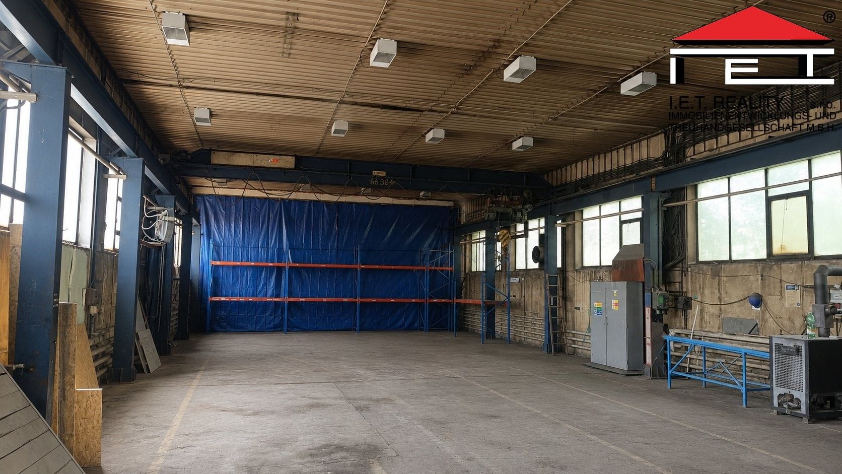 Pronájem komerčního prostoru 741 m² - foto 4