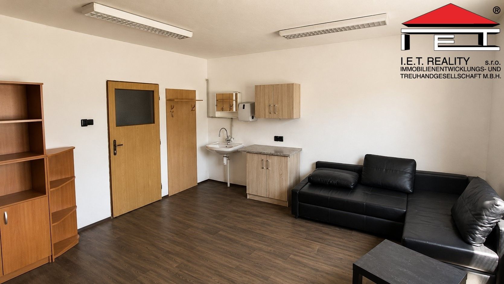 Pronájem komerčního prostoru 741 m² - foto 9